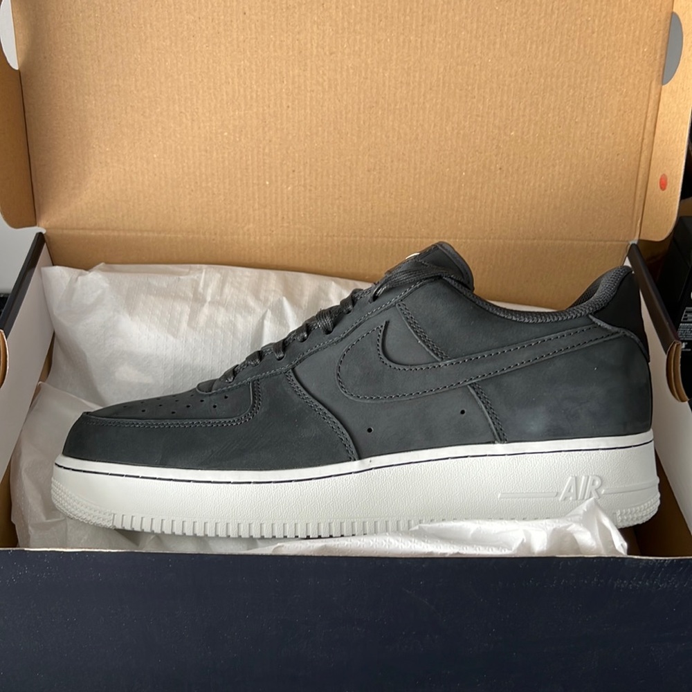 Nike Air Force 1 ‘07 LX